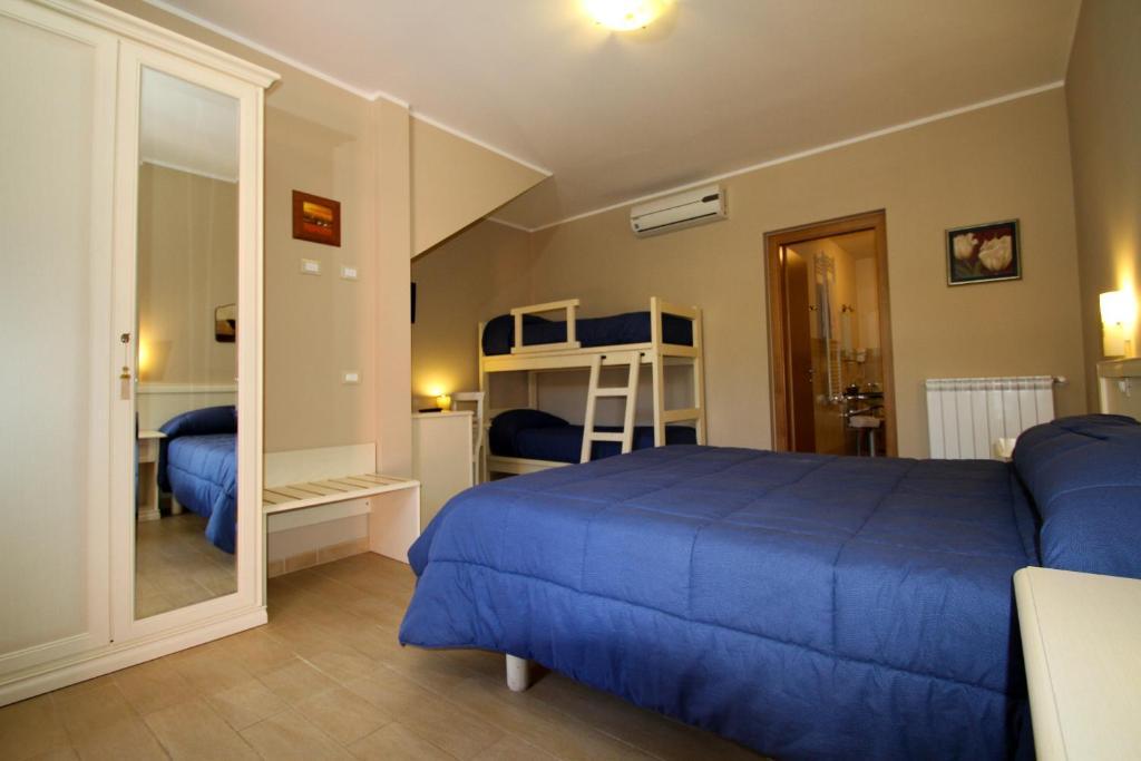 La Chioccia Hotel Valmontone Cameră foto