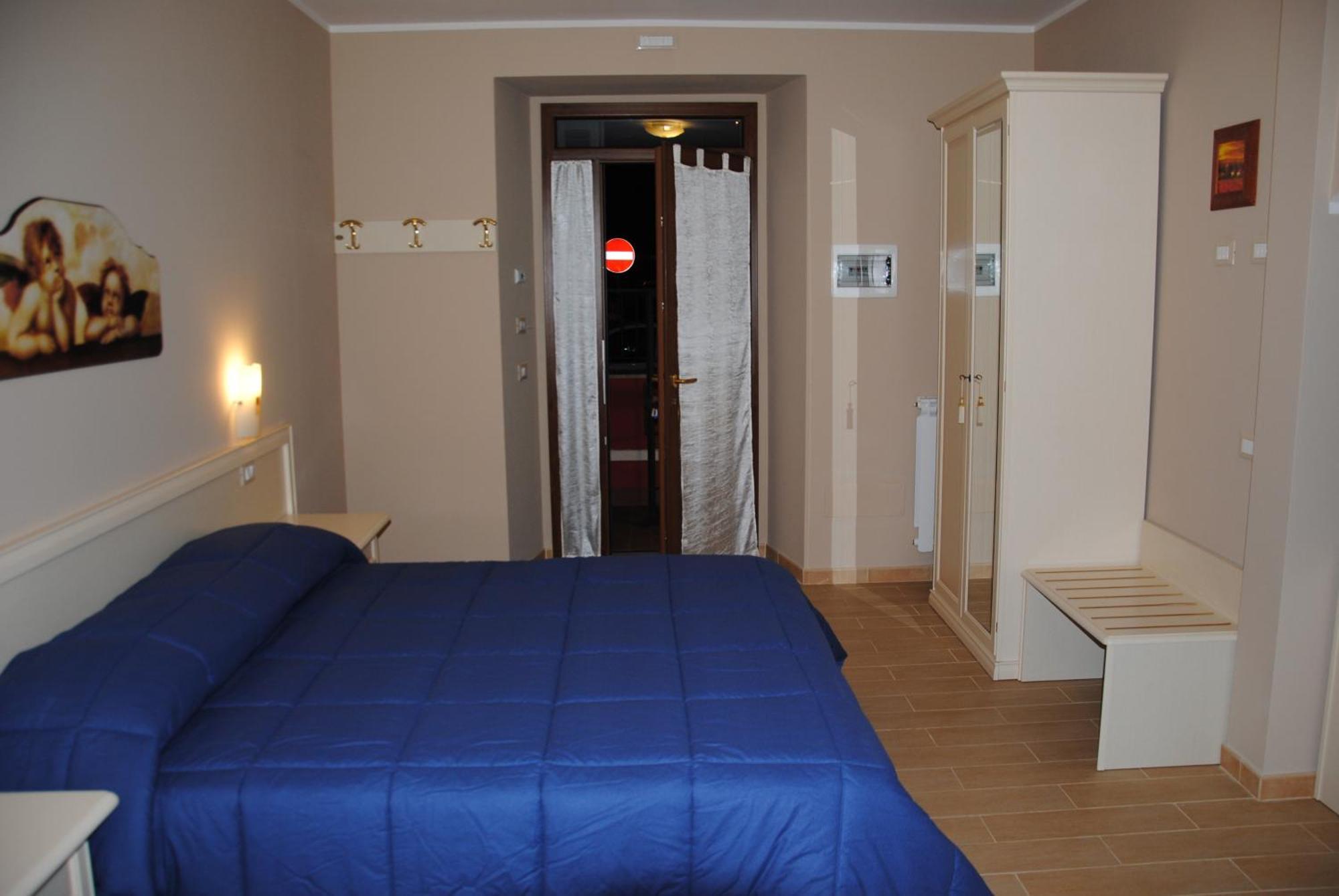 La Chioccia Hotel Valmontone Exterior foto