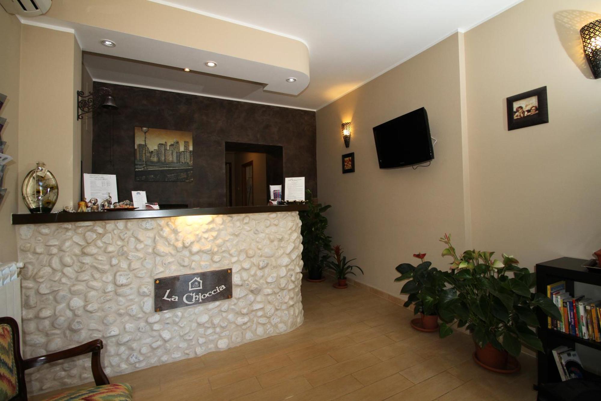La Chioccia Hotel Valmontone Exterior foto