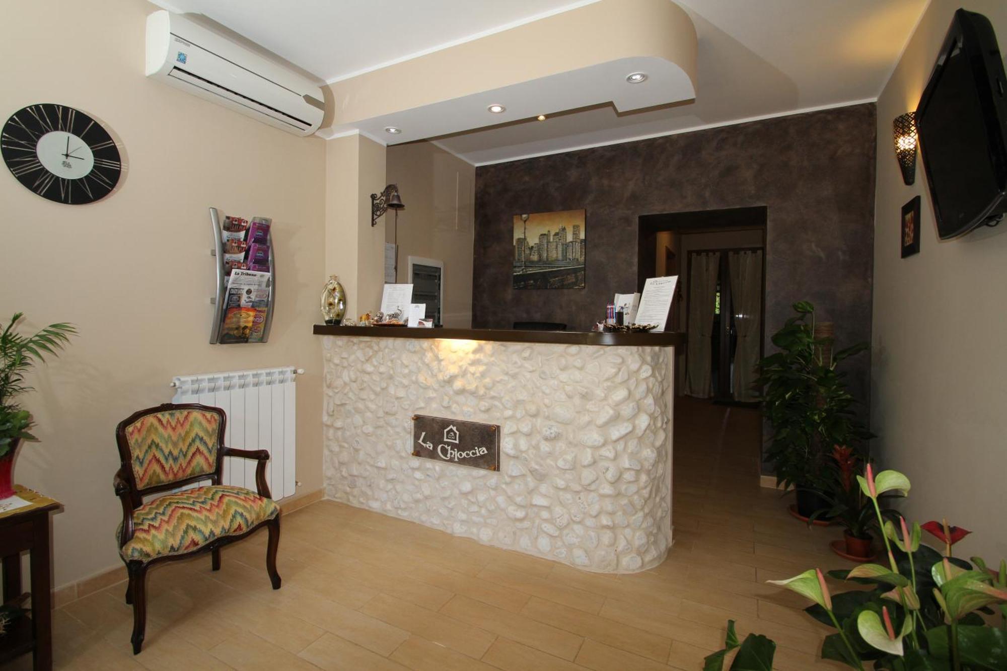 La Chioccia Hotel Valmontone Exterior foto